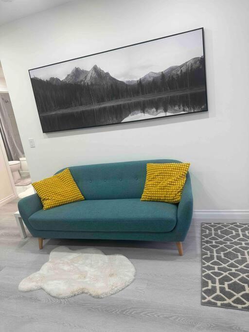 Award Winning Boho Paradise Sunlit Modern Suite YYC المظهر الخارجي الصورة