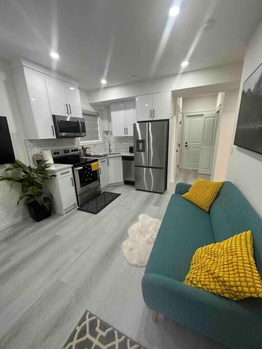 Award Winning Boho Paradise Sunlit Modern Suite YYC المظهر الخارجي الصورة