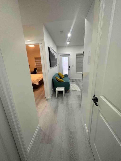 Award Winning Boho Paradise Sunlit Modern Suite YYC المظهر الخارجي الصورة
