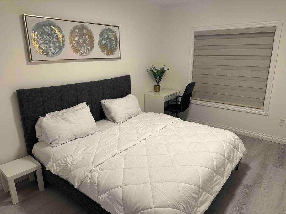 Award Winning Boho Paradise Sunlit Modern Suite YYC المظهر الخارجي الصورة
